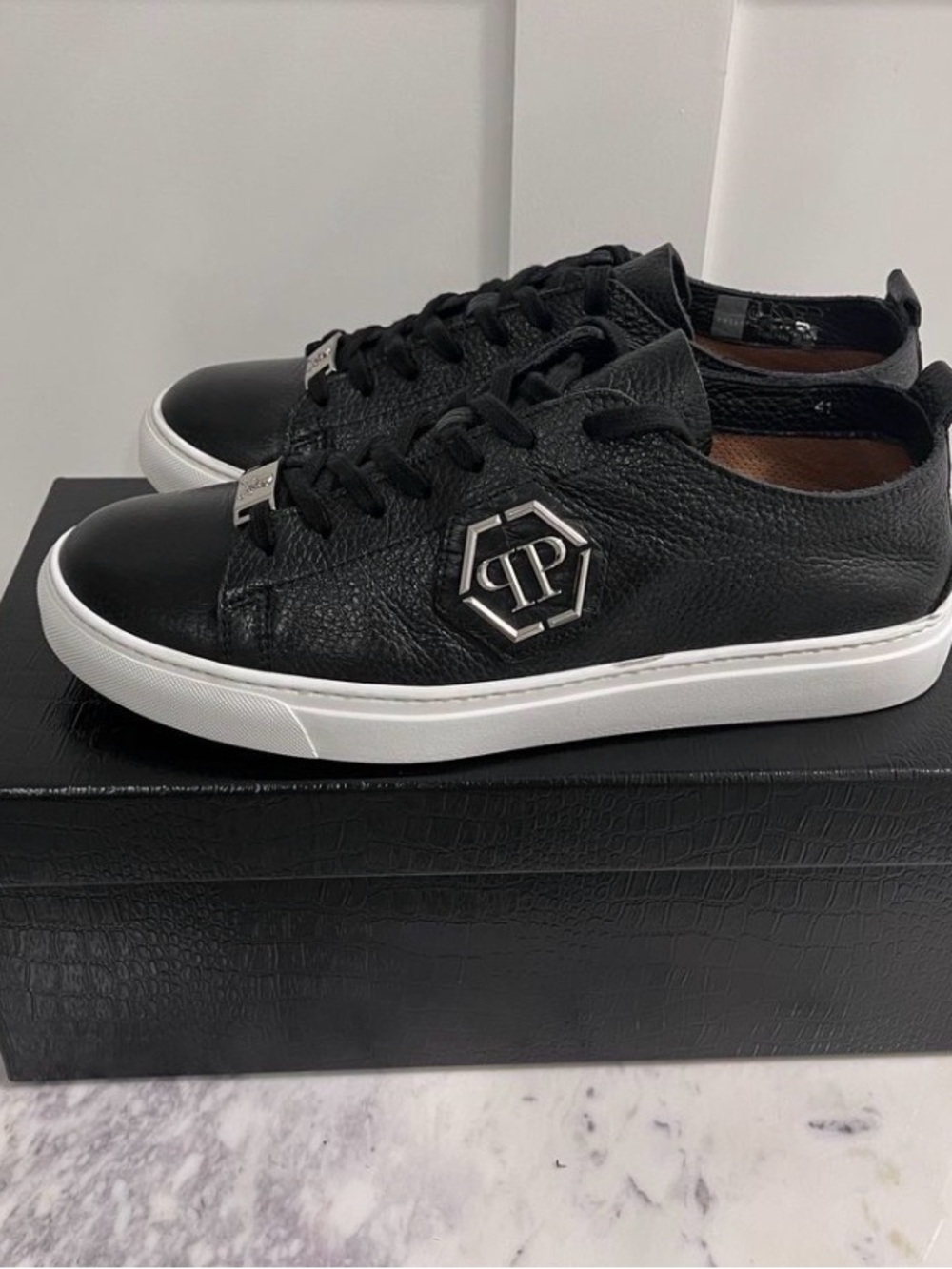 Philipp Plein Black Leather Low-Top Sneakers with White Sole